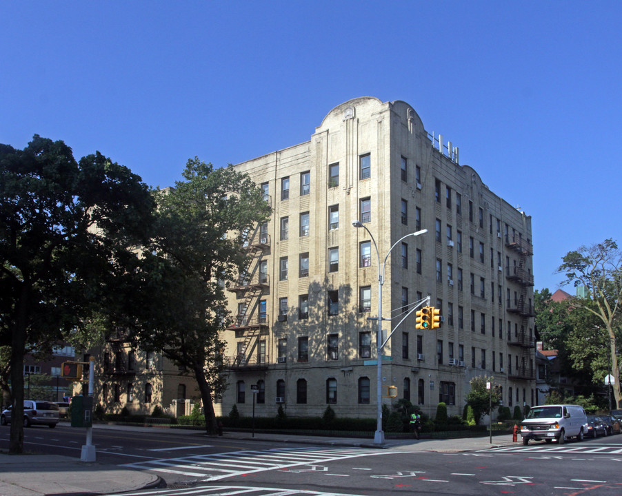 2420 Glenwood Rd in Brooklyn, NY - Building Photo