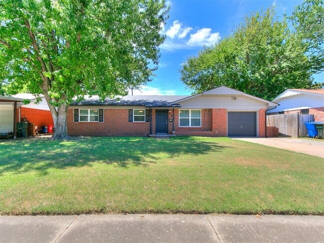 property at 212 S Mercedes Dr