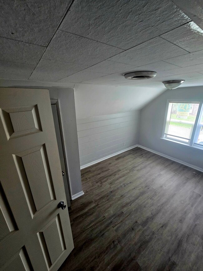 property at 14531 Minerva Ave