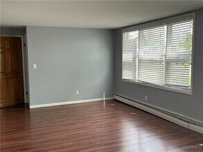 18 Barone Cir in Cheektowaga, NY - Building Photo - Building Photo