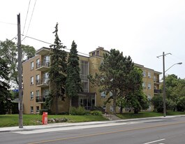 219 Wilson Ave in Toronto, ON - Building Photo