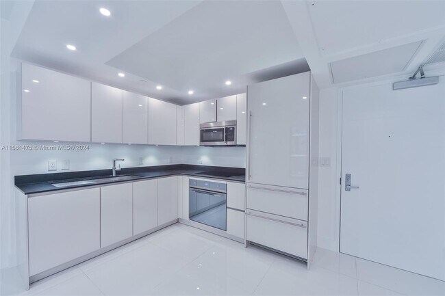 property at 1010 Brickell Ave