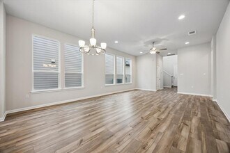 320 Creek Rd in Dripping Springs, TX - Building Photo - Building Photo