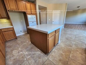 5205 Blossom Ranch Dr in Elk Grove, CA - Building Photo - Building Photo