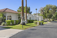 7345 E Keim Dr in Scottsdale, AZ - Foto de edificio - Building Photo