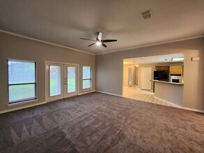 133 Maderas in Seguin, TX - Building Photo - Building Photo