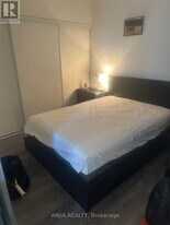 117 Broadway Ave in Toronto, ON - Building Photo