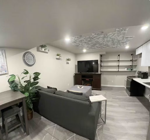 9342 Salida St, Unit Basement Apartment