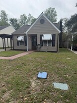 1745 James Buchanan Dr in Biloxi, MS - Building Photo