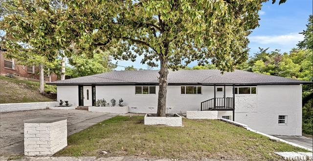 property at 1621 Stella Ave