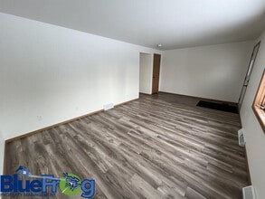 646 Woodlawn Dr in Manitowoc, WI - Building Photo - Building Photo