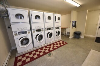 406 Stewart Ave, Unit First Floor Apartment 1 in Ithaca, NY - Building Photo - Building Photo