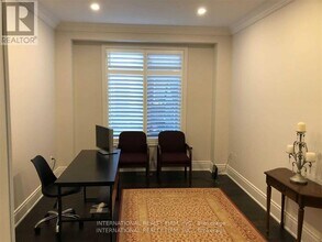 4205 Sarazen Dr in Burlington, ON - Building Photo - Building Photo