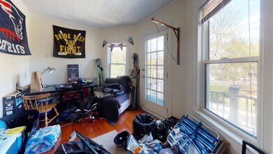 96 Columbia St, Unit 2 in Brookline, MA - Building Photo - Building Photo