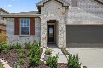 2302 Sweet Bay Dr in Texas City, TX - Building Photo - Building Photo