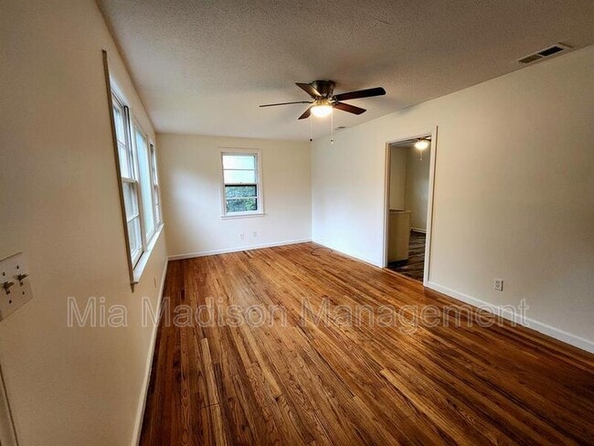 105 Evora St in Savannah, GA - Building Photo - Building Photo