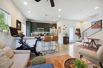 5006 Baker St in Austin, TX - Building Photo - Building Photo