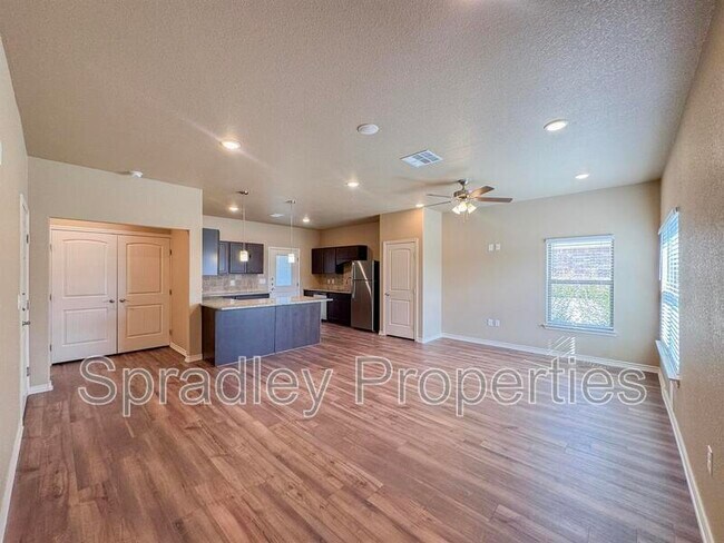 1011B Laurel Dr in Belton, TX - Building Photo - Building Photo