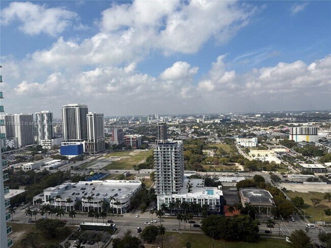 property at 1800 N Bayshore Dr