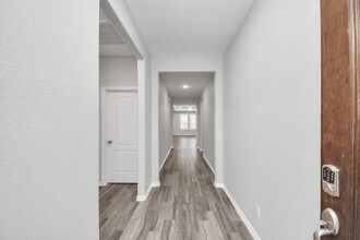 31215 Whitfield Ct in Fulshear, TX - Building Photo - Building Photo