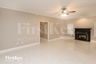 105 Breeders Ct in Moncks Corner, SC - Foto de edificio - Building Photo