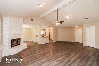 2515 N Spring Dr in Spring, TX - Building Photo - Building Photo