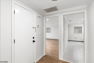 4 Coppola St in Nutley, NJ - Building Photo - Building Photo