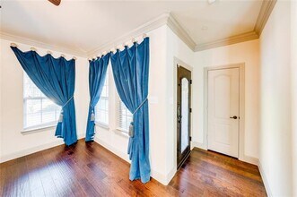 4220 Riverview Dr in Carrollton, TX - Foto de edificio - Building Photo
