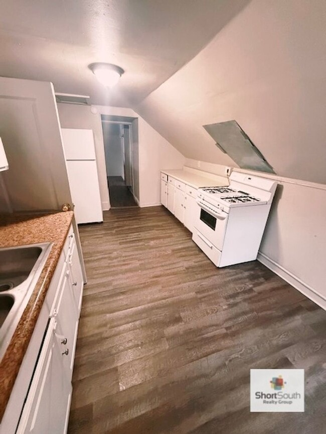 property at 861 Washington Ave