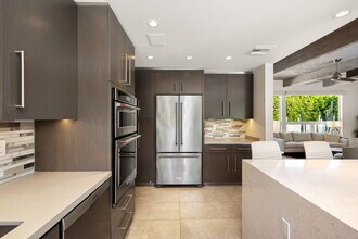 1155 E Paseo El Mirador in Palm Springs, CA - Building Photo - Building Photo
