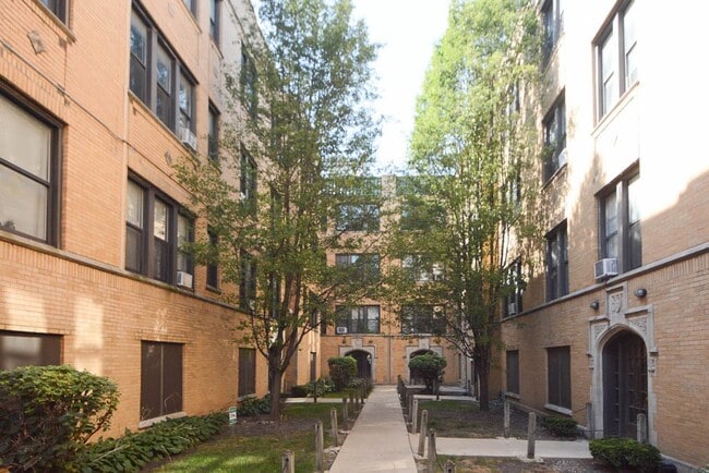 property at 1532 N Kedzie Ave