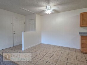 17150 SW Heritage Ct in Beaverton, OR - Building Photo - Building Photo