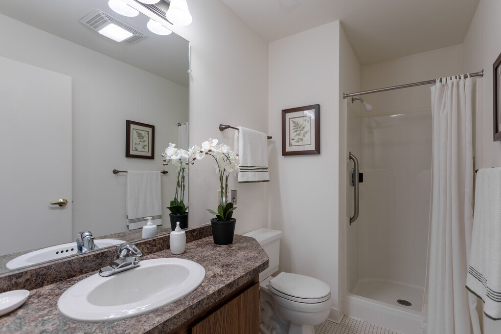 Forest Ridge Senior Community Hales Corners, WI Apartments