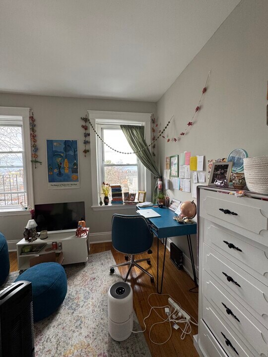 31 Cumberland St, Unit 128 in Boston, MA - Building Photo