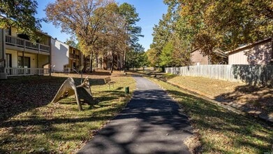 101 Pine Forest Dr in Maumelle, AR - Building Photo - Building Photo