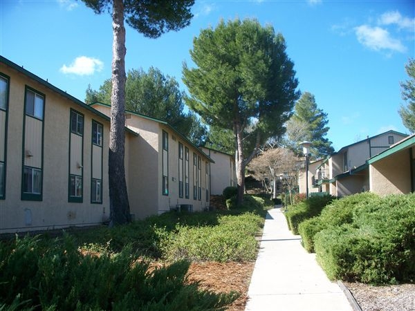 Riverview Apartments in Paso Robles, CA - Building Photo