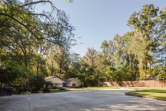 3730 NW 37th Terrace in Gainesville, FL - Building Photo - Building Photo