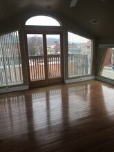 68 S 11th St, Unit 3 in Pittsburgh, PA - Foto de edificio - Building Photo