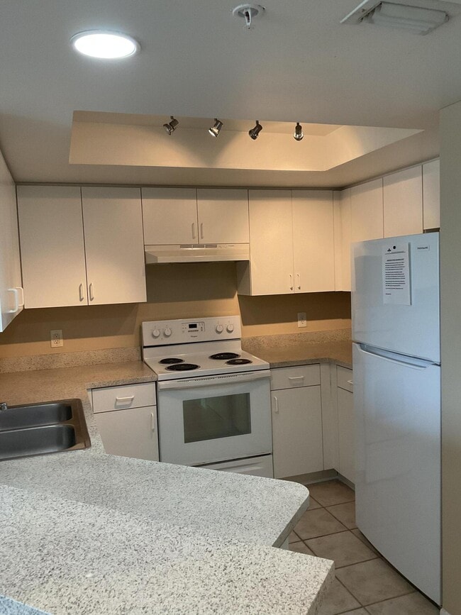 4159 N Haverhill Rd in West Palm Beach, FL - Building Photo - Building Photo