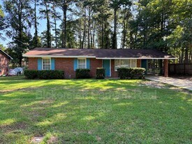 6120 King William Dr in Columbus, GA - Building Photo