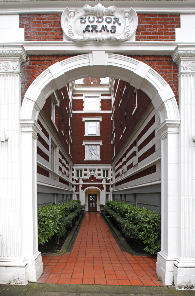 Tudor Arms Apartments in Portland, OR - Building Photo - Building Photo