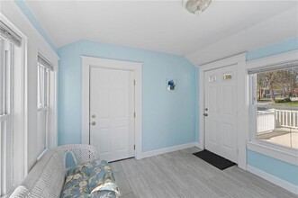 31 Walter St in Barrington, RI - Building Photo - Building Photo