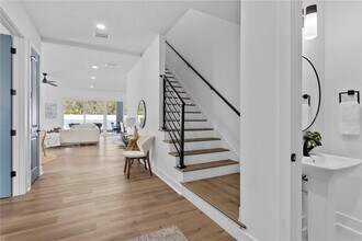 3317 W Napoleon Ave in Tampa, FL - Building Photo - Building Photo