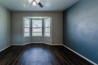 2027 Alabama St in Pasadena, TX - Building Photo - Building Photo