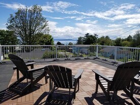 650 S Beach Rd in Point Roberts, WA - Building Photo