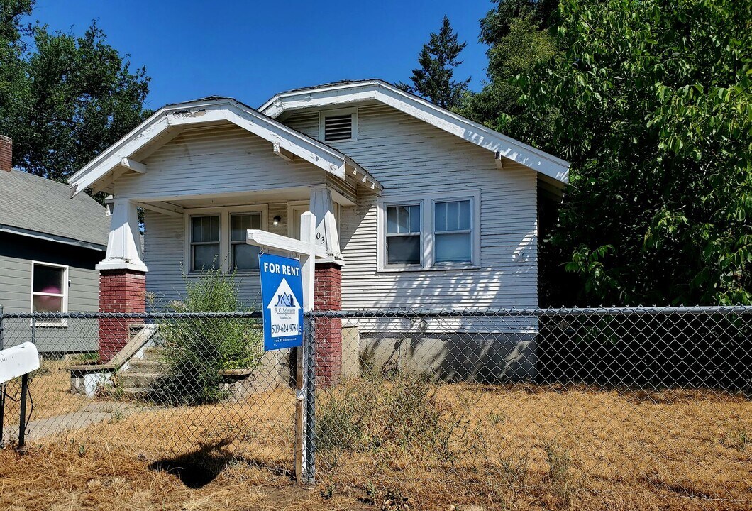 403 E Liberty Ave in Spokane, WA - Building Photo