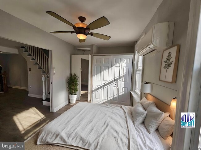 property at 1101 E Palmer St