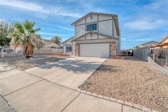 5815 Christchurch Ave in Las Vegas, NV - Building Photo - Building Photo