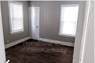 321 S 43rd St in Louisville, KY - Foto de edificio - Building Photo