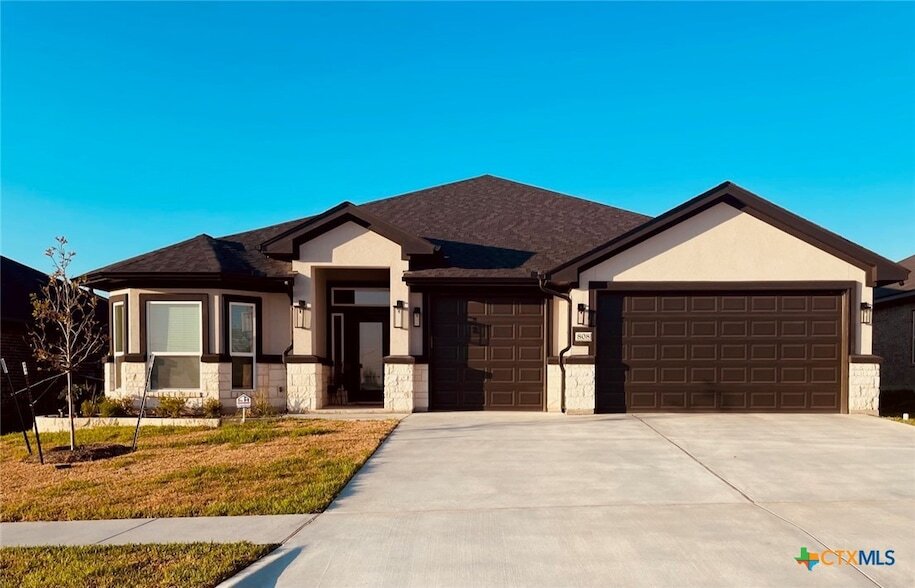 808 Dred Roger Circle, Unit 4210 in Killeen, TX - Building Photo